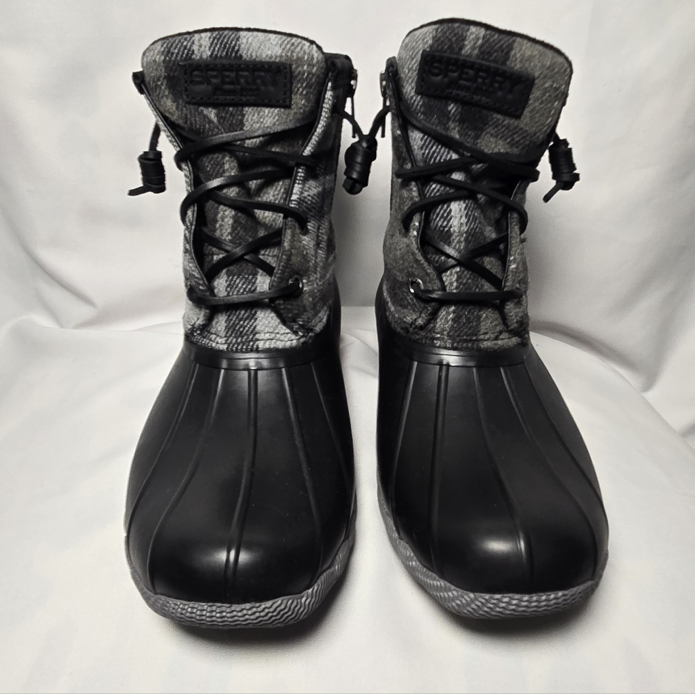 Sperry Saltwater Black and Charcoal Gray Plaid Women's Duck Boots NEW! - Picture 2 of 15